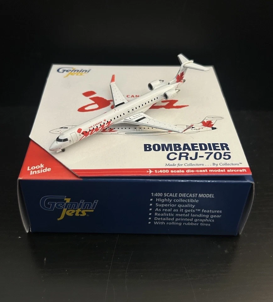 GeminiJets 1:400 Air Canada Jazz Bombardier CRJ-705 C-FNJZ GJACA727 Scale Model - Image 1 of 4