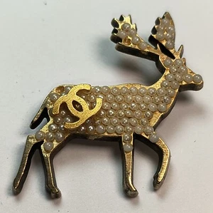 CHANEL DEER PIN Reindeer Gold & Pearl Brooch 1.5" ..made in France Beauty & Rare - Picture 1 of 9