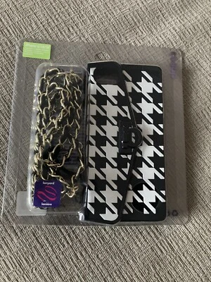 Claire's iPhone 6/7/8/SE Silicone Houndstooth Phone Case with Strap - Image 1 of 4