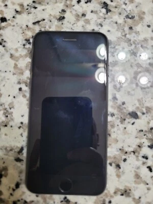 Apple iPhone 7 - 32GB (Read Description) - Image 1 of 4