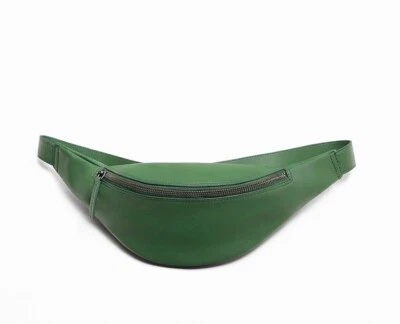 Bolso de hombro con cinturón de cuero Zara edición limitada con etiquetas Foto 1 de 4