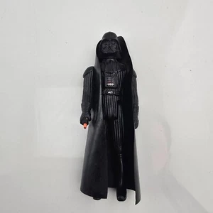 Vintage Star Wars 1977 Darth Vader mit Buchstabe "T" auf Lichtschwert Griff - Bild 1 von 7