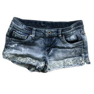 Levi's Girls Blue Jeans Shorts Embroidered Bottom Size 14 Reg 5 Pockets - 5 - Picture 1 of 6