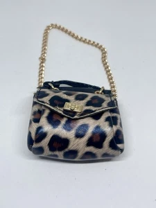 Zuru Mini Fashion Doll Stampa Leopardata Borsa Mini Borsa Accessorio Chiusura Magnetica - Foto 1 di 7