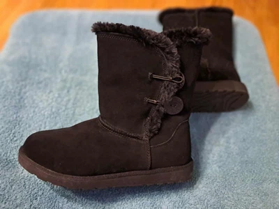 SO from Kohl's Women's Leather Faux Fur Lined Boots sz9.5 - Image 1 of 4
