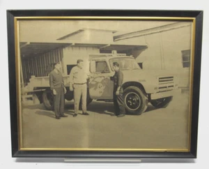 Petaluma CA International Harvester Truck Sale to Petaluma Creamery Photo c1950s - Picture 1 of 3