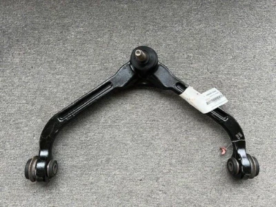 Brazo de control genuino Jeep Liberty 2002-2007 Mopar Foto 1 de 2