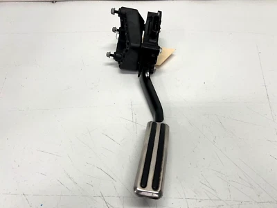 06-10 SATURN SKY-PONTIAC SOLSTICE GAS ACCELERATOR THROTTLE PEDAL, OEM LOT3541 - Image 1 of 4