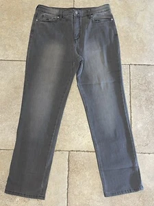 Ladies Grey Gloria Vanderbilt Amanda Jeans. Size 16. waist 34in leg 29in - Picture 1 of 4
