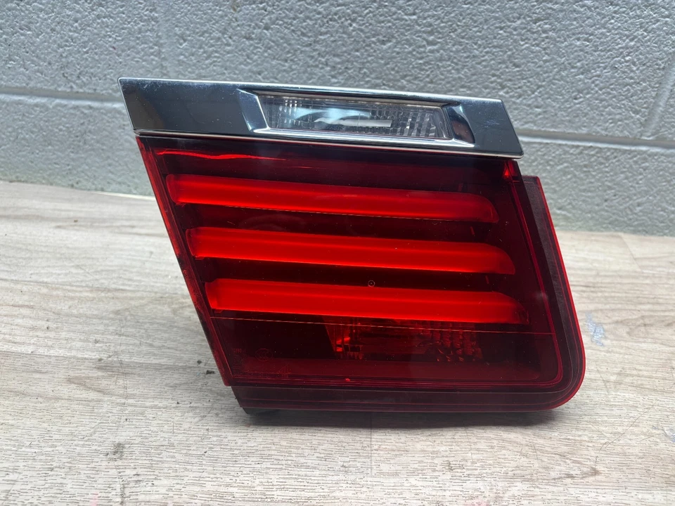 LUZ TRASERA IZQUIERDA BMW 750LI F01 OEM 13-15 LUZ TRASERA MALETERO Foto 1 de 4