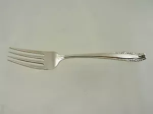 STRADIVARI 1937 SALAD or DESSERT FORK BY WALLACE SILVERSMITH - Picture 1 of 5