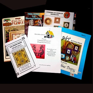 KREUZSTICHKARTE SET, 41 DESIGNS: SÜDWEST THEMA DEGRAZIA, ETC BM - Bild 1 von 4