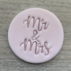 Mr and Mrs Cookie Stamp Fondant Embosser Icing Frosting Biscuit Stamp Wedding - Picture 1 of 2