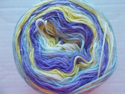Willow Wheels wool blend gradient yarn, Pansy, 1 skein/cake  (377 yds) - Image 1 of 3