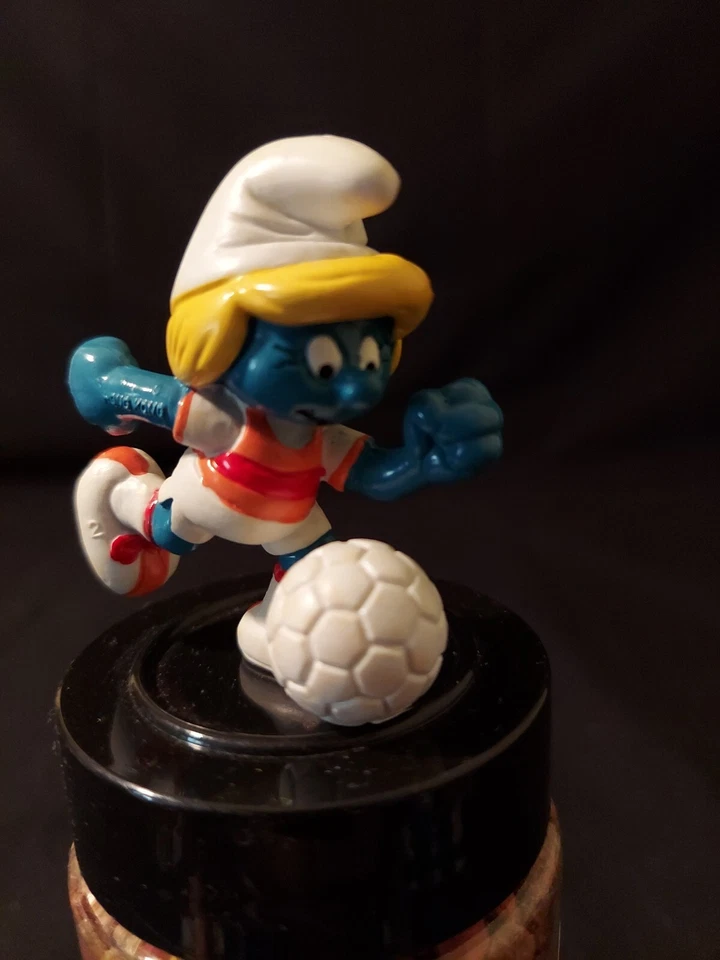 Pitufos 20163 Pitufina Fútbol Pitufo Figura De Colección Juguete PVC Estatuilla Foto 1 de 4
