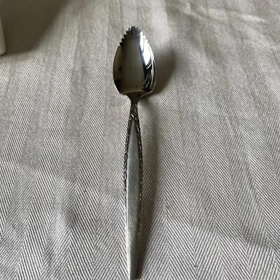 Vintage Community Stainless (ONEIDA) ARABESQUE Grapefruit Spoon VGC Rare - Image 1 of 4