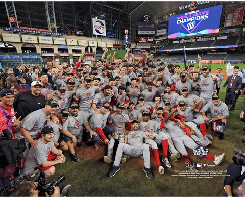 Washington Nationals Unsigned 2019 World Series Champion Team Cover