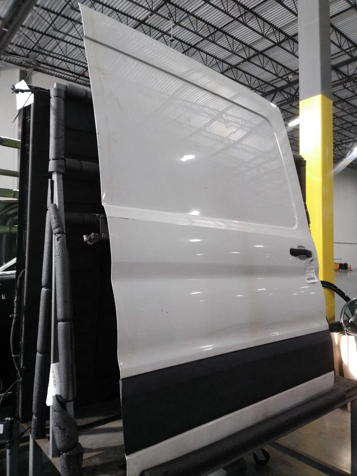 Conjunto de puerta trasera derecha usado lado trasero se adapta a: Ford Transit 250 2019 con bisagras baja r Foto 1 de 4
