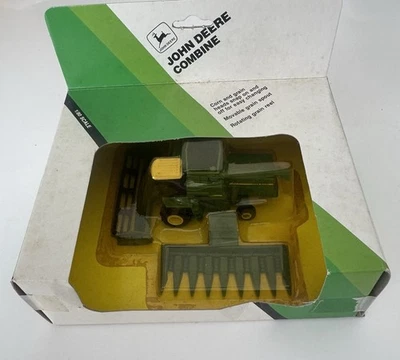 Vintage John Deere 1/80 Scale Combine #537 Original packaging ERTL Die Cast Toy - Image 1 of 4