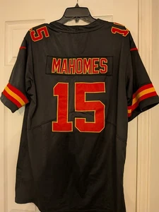 Nike Patrick Mahomes 15 Black NFL Jersey Size Large - Picture 1 of 6