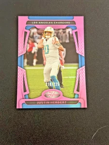 Caricabatterie 2025 Panini Certificato Justin Herbert Pink Foil /225 Los Angeles - Foto 1 di 2