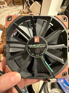 Noctua NF-F12 3000 RPM 120mm Heavy Duty Cooling Fan - Black - Afbeelding 1 van 1