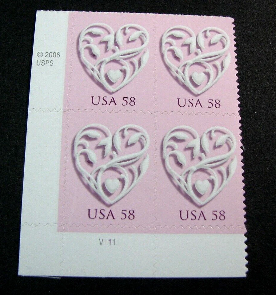 US Plate Block Stamp Scott# 4152 Heart with Pink Background  2007 MNH H275 - Image 1 of 1