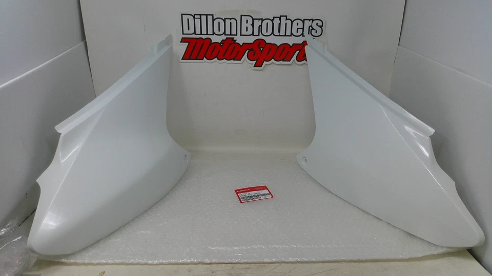 Cubiertas laterales izquierda y derecha OEM HONDA 83600/83500-KPS-900ZA CRF150F CRF230F 03-14 Foto 1 de 1