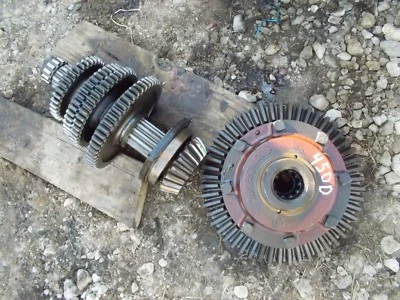 Farmall 400 450 Tractor transmission pinion differential set & drive gears shaft - Image 1 of 4