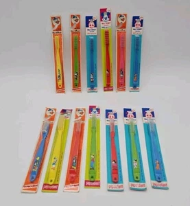 Vintage 1970's Disney Mickey Mouse, Donald Duck, Goofy Pepsodent Toothbrush Lot - Picture 1 of 13