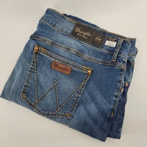 Wrangler Retro Mae Boot Cut Mid Rise Damenjeans 26 W x 32 Schrittlänge blau Denim - Bild 1 von 6