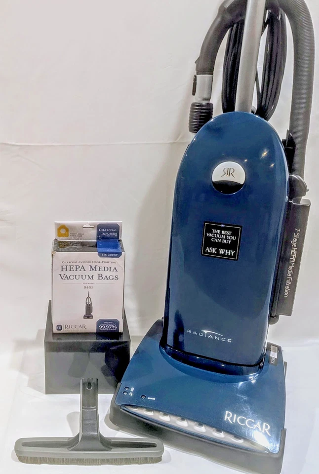 TOP-LINE RICCAR R40P W/ TANDEM AIR SYSTEM, HEPA FILTRATION, DIRT SENSOR LIGHTS - Image 1 of 1