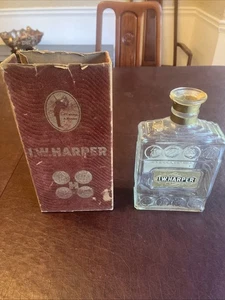 Botella de whisky bourbon medalla de oro IW Harper Kentucky de colección caja rara sello de impuestos - Imagen 1 de 19