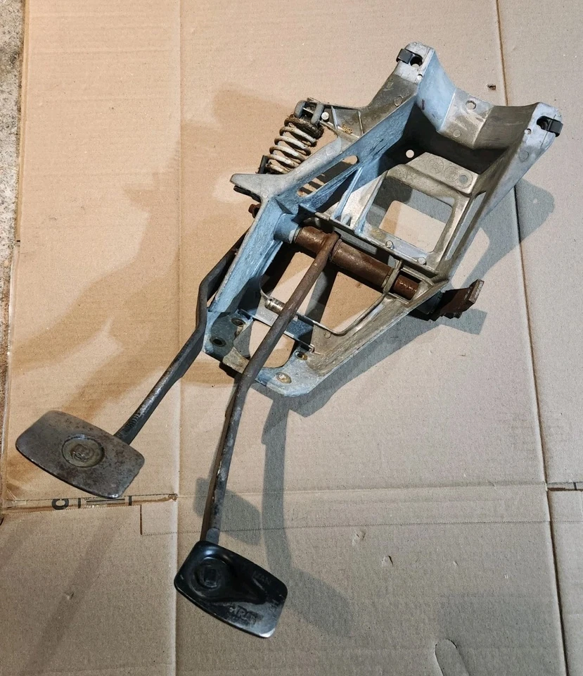 1980-1986 Ford F150 F250 F350 Clutch Brake Pedal Assembly Bullnose Manual Swap - Image 1 of 4