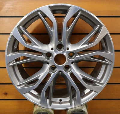 Llanta de fábrica BMW X1 18" OEM 86216 2016-2021 gris mecanizada Foto 1 de 4