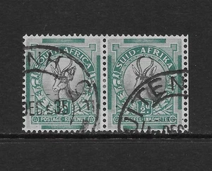 SOUTH AFRICA SCOTT 23 USED PAIR - 1926 1/2p DK GREEN & BLACK (B) - SPRINGBOK - Picture 1 of 2