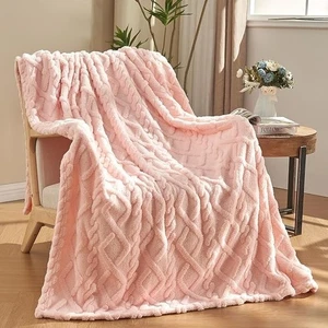 Ultra Soft, Fleece, Plush Pink Oversized Throw Blanket, Twin Size- NEW! - Picture 1 of 6