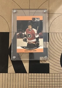 1990 Pro Set #651 Bobby Clarke - Picture 1 of 8