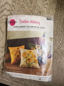 Paragon Sunflowers Pillow Kit 0223 Flower Embroidery Stamped Linen New Rare - Picture 1 of 7