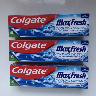 Colgate Max Fresh Cooling Crystals Toothpaste - 3 X 75 ml - Cool Mint - Image 1 of 2