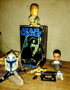 Star wars Trilogy (1995)VHS,.Gameboy Advance Plus Extras - Picture 1 of 3