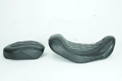 Harley Dyna Street Bob 06 OEM pasajero conductor asiento sillín Pillion Mustang Foto 1 de 4