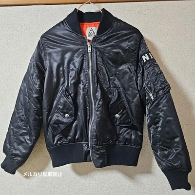 Chaqueta estilo MA-1 UNIF negra Foto 1 de 4