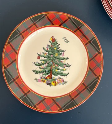 SPODE CHRISTMAS TREE TARTAN Set of 4 ACCENT SALAD PLATES 7.75" NWT - Image 1 of 4