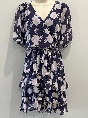 Vestido envolvente sintético floral púrpura Simply Vera Wang talla XL Foto 1 de 4