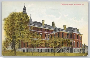 Postal impresa coloreada a mano de 1910 publicada en Mansfield Ohio del edificio de casas infantiles - Imagen 1 de 2