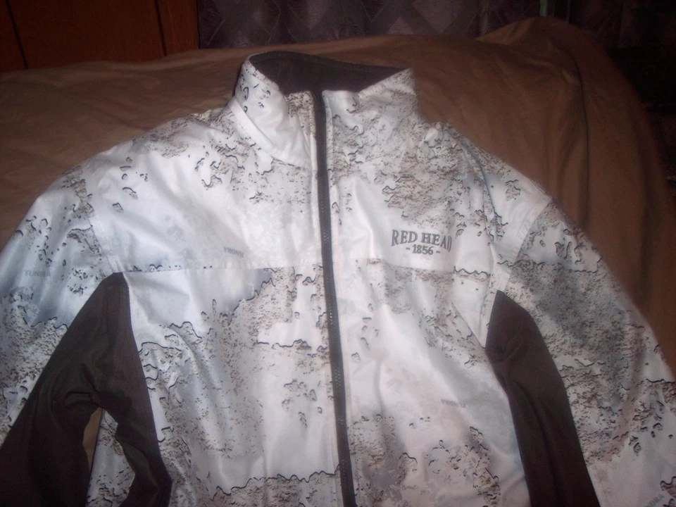 Snow Camo Jacket Liner Hunting Jacket Waterproof Windproof Jacket Coat Liner Lg - Image 1 of 4