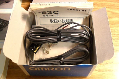 E3C-S20W - Photoelectric Switch - New - Omron - Image 1 of 2
