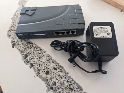 SMC SMC7004ABR Barricade Cable/DSL Router 4-Port 10/100Mbps Switch, Print Server - Image 1 of 3