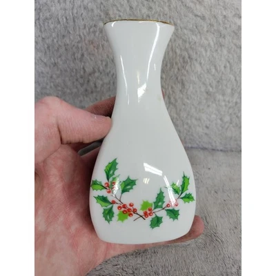 Jarrón pequeño de porcelana blanca borde dorado acebo bayas decoración navideña Foto 1 de 4